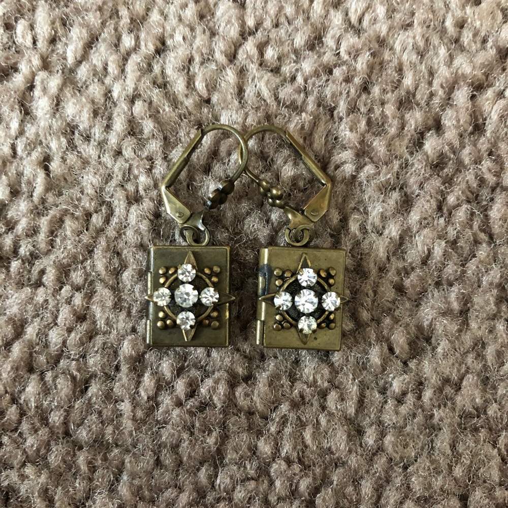Vintage style locket earrings